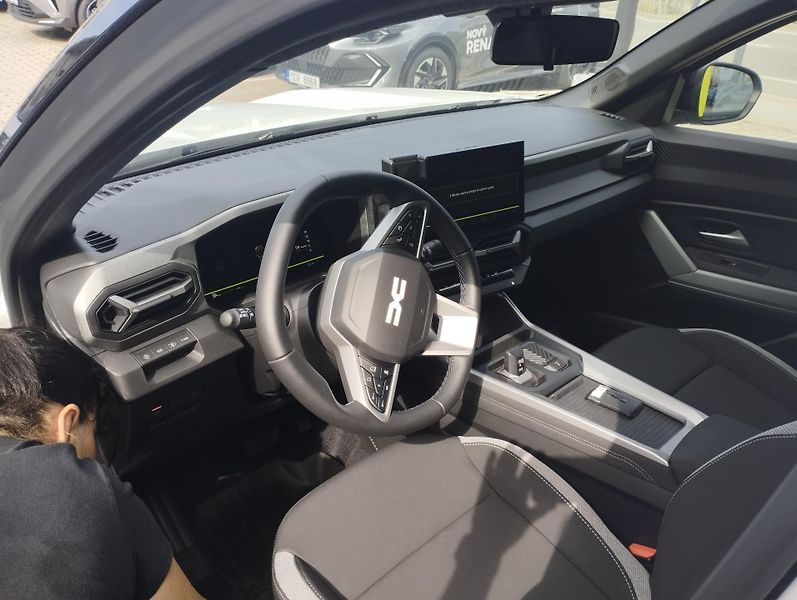 Dacia Bigster (2026) Journey hybrid 155 - fotka 5 z 6