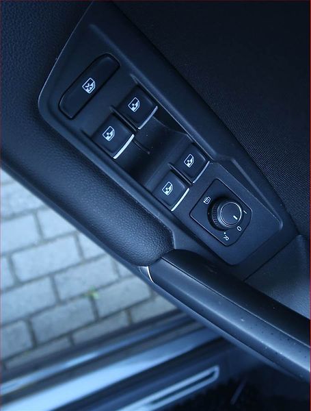 Volkswagen Tiguan (2018) 2.0 TDI - fotka 18 z 22