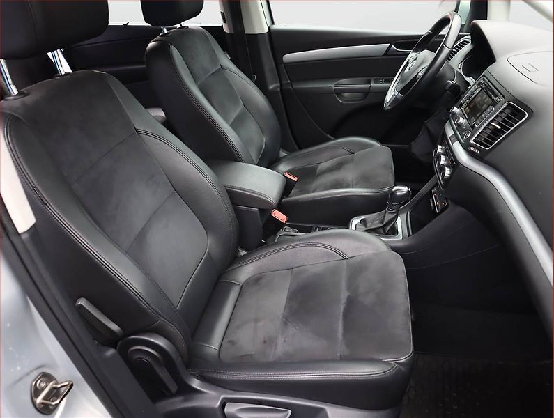 Volkswagen Sharan (2013) 2.0 TDI, Automat, 7 míst, ČR - fotka 7 z 22