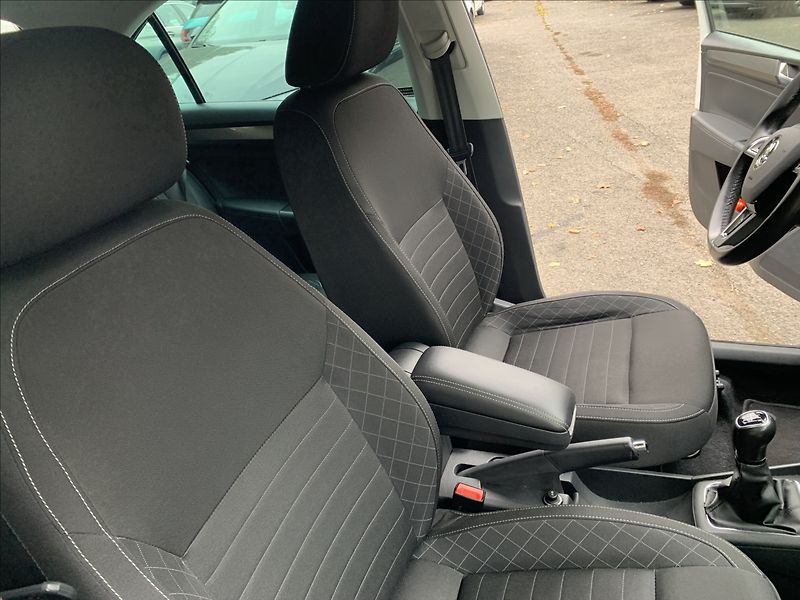 Škoda Rapid 1,0 TSI 81KW STYLE,ČR,SERVISKA - fotka 17 z 20