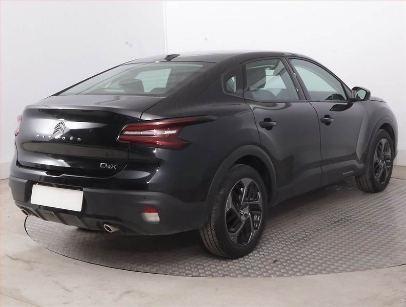 Citroën C4 X (2023) 1.2 PureTech - fotka 5 z 16
