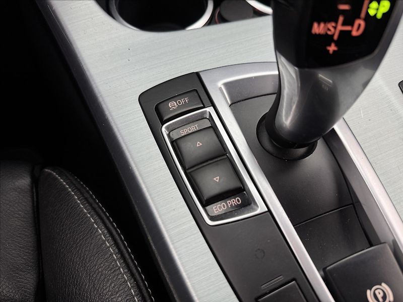 BMW X3 2,0 4X4 DPH M 2XKOLA NAVI ČR - fotka 22 z 36