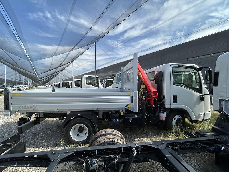 Isuzu M21 (2026) 1,9L, 3s sklápěč s hydr. rukou - fotka 2 z 10