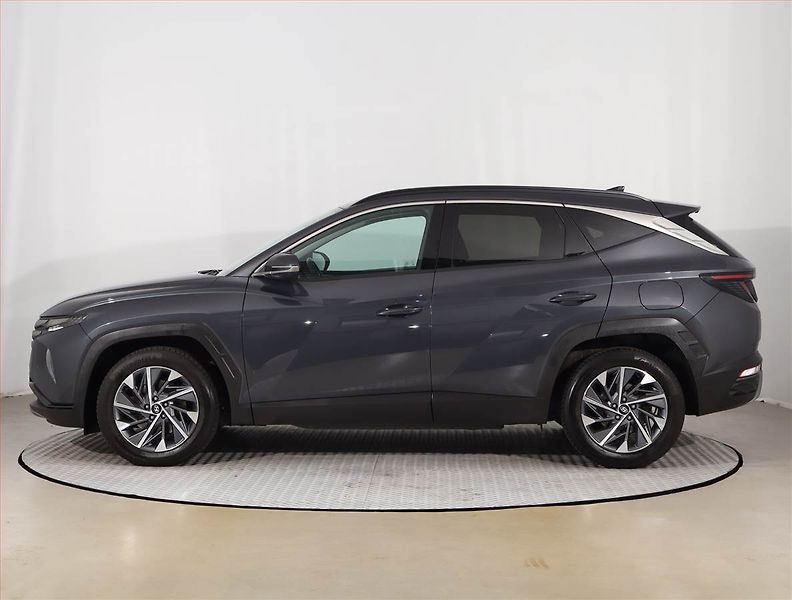 Hyundai Tucson (2023) 1.6 T-GDI - fotka 3 z 23