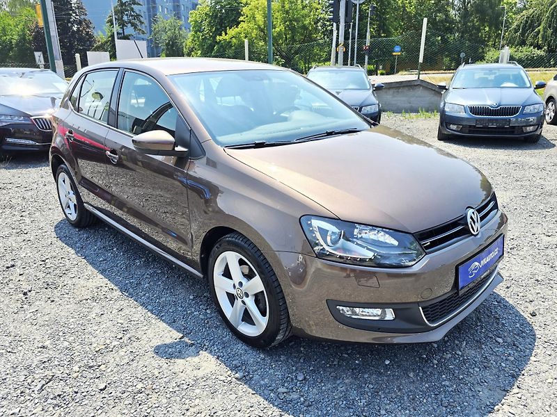 Volkswagen Polo 1.2 TSI 66 KW HIGHLINE - fotka 8 z 20