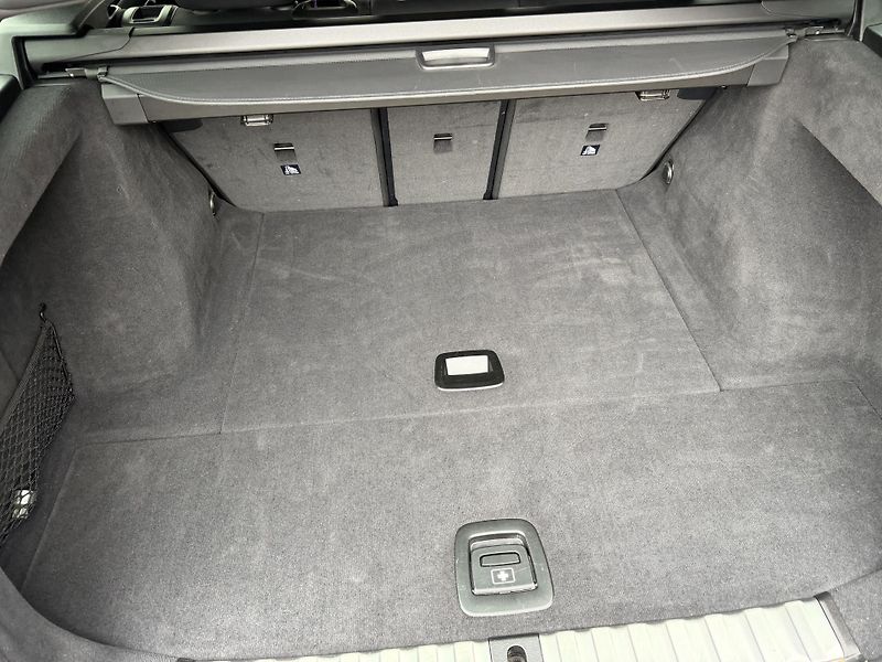 BMW Řada 3 (2023) M340i 275kW XDRIVE HUD PANORAM - fotka 28 z 53