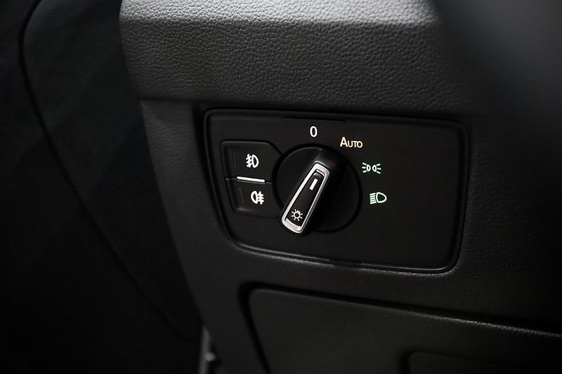Volkswagen Passat B8 FL Var. 2.0 TSI 140 kW DSG - fotka 37 z 46