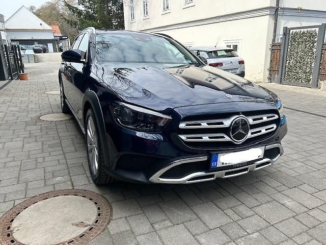 Mercedes-Benz Třídy E (2020) E400 d 4Matic Allterrain - fotka 6 z 34