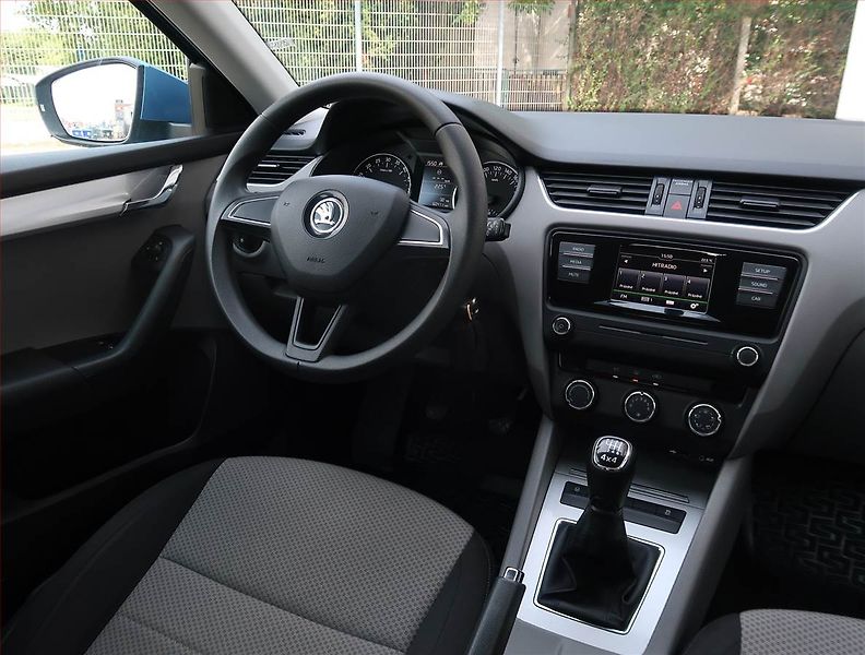 Škoda Octavia (2016) 2.0 TDI, 4X4, Serv.kniha - fotka 7 z 14