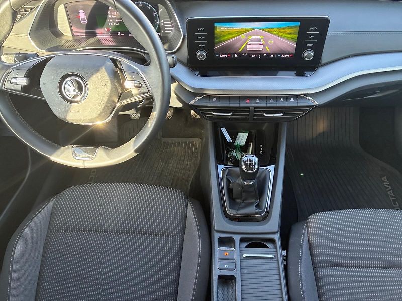 Škoda Octavia (2023) AMBITION 2.0TDI 85kW CZ DPH - fotka 10 z 11