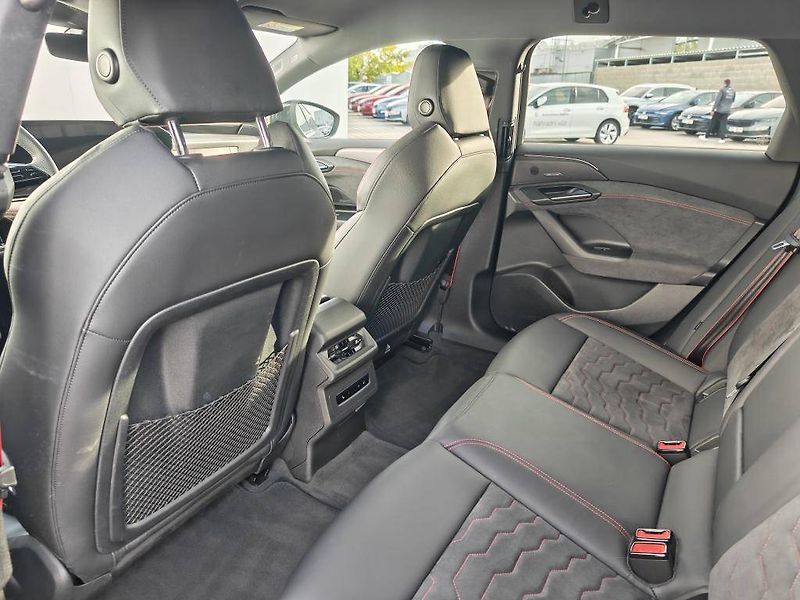 Audi A6 Performance 100kWh - fotka 8 z 28