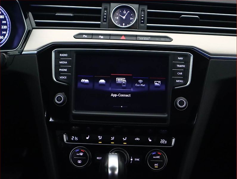 Volkswagen Passat (2016) Highline 2.0 TDI, Automat - fotka 10 z 17