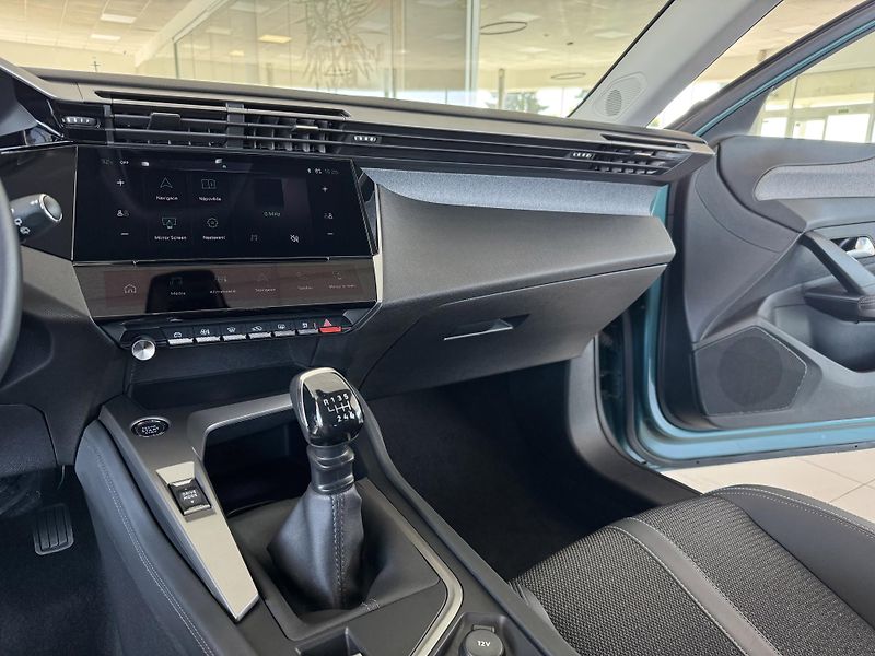 Peugeot 308 1,2PT 96KW*ALLURE*Kamera*DPH - fotka 20 z 33