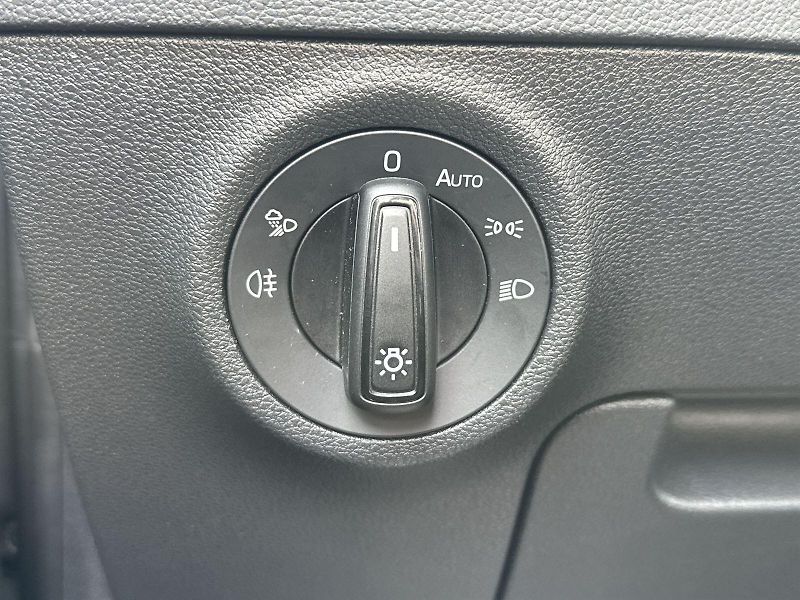 Škoda Karoq (2025) 2.0 TDI 4x4 DSG Sportline - fotka 12 z 36