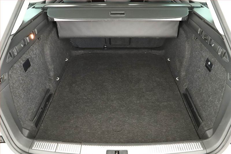 Škoda Superb (2018) 2.0 TDI, 4X4, Automat, Kůže - fotka 11 z 18