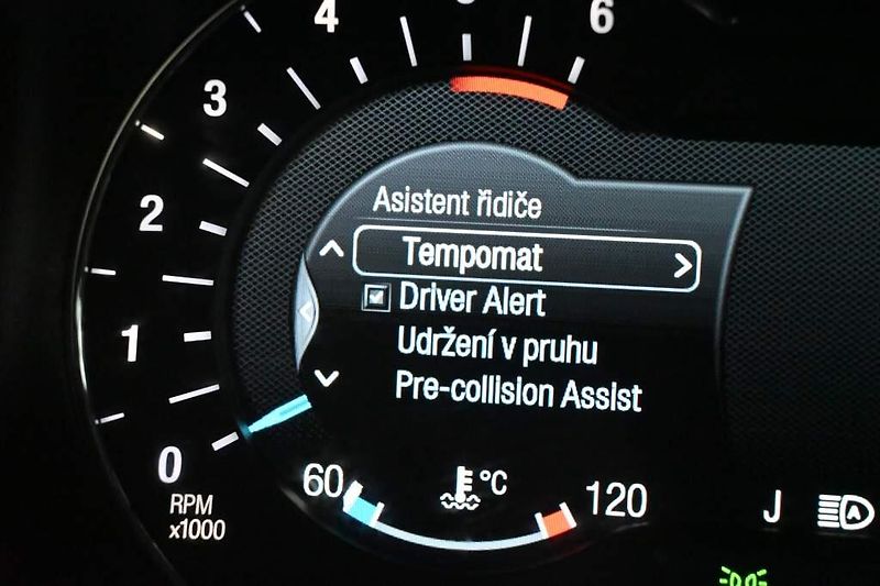 Ford Mondeo (2022) 2.0 LED SONY ACC Tažné 8AT ECO - fotka 24 z 38