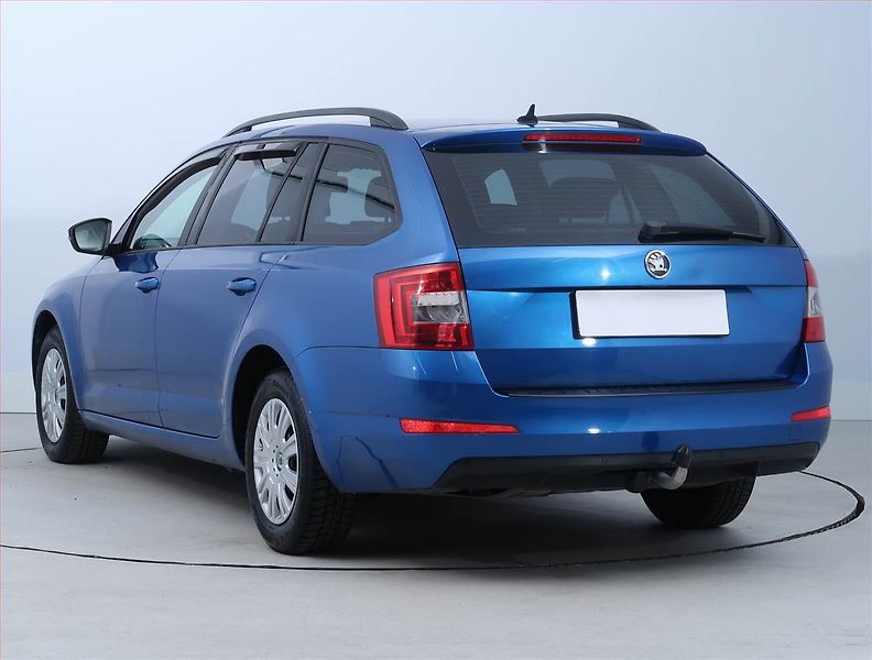 Škoda Octavia (2014) Ambition 1.6 TDI, Navi - fotka 4 z 18