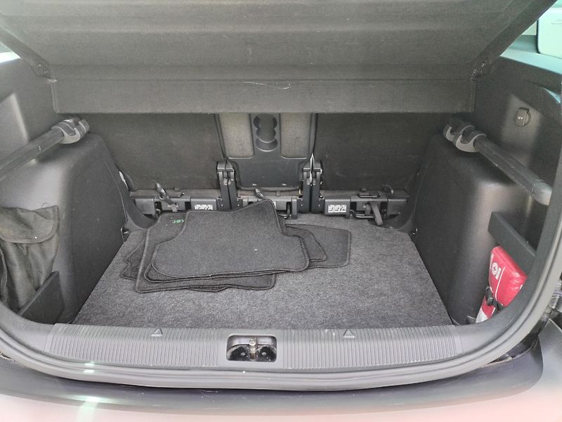 Škoda Yeti (2012)   1.4 TSI Ambition PĚKNÝ - fotka 15 z 31