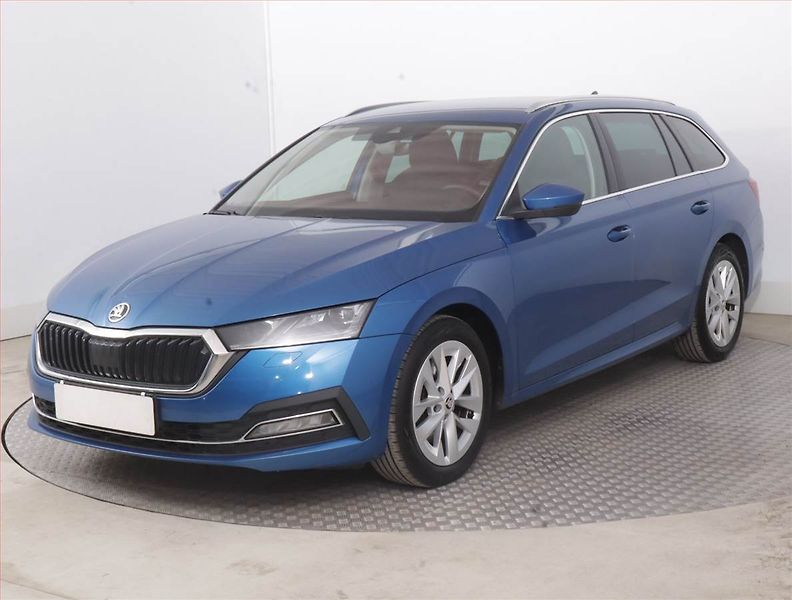 Škoda Octavia (2021) Style 1.5 TSI e-tec, Automat - fotka 2 z 18