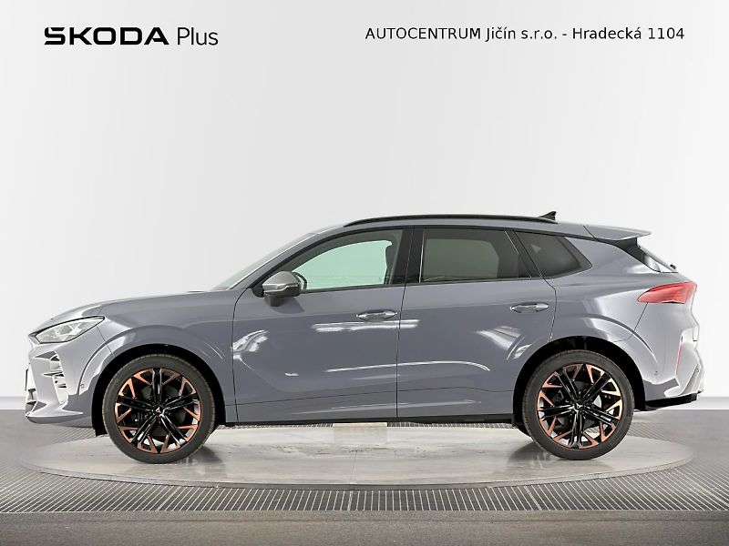 Cupra Terramar (2026) VZ 2.0 TSI 195kW 4x4 DSG - fotka 3 z 38