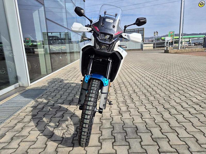 CFMOTO 450 MT-R (2026) - fotka 12 z 78