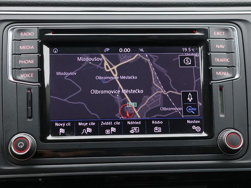 Volkswagen Multivan 2,0 TDI 150KW HL 4MOT DSG CZ - fotka 20 z 30
