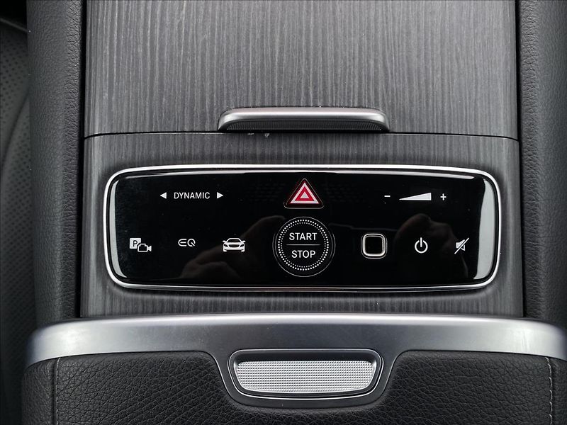 Mercedes-Benz EQE 500 4M SUV ElectricArt - fotka 15 z 29