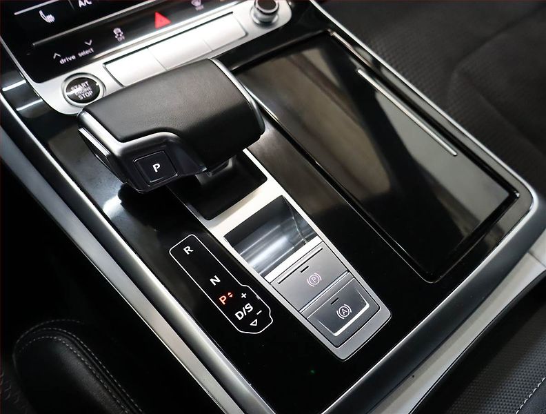 Audi Q7 (2021) 50 TDI - fotka 13 z 31