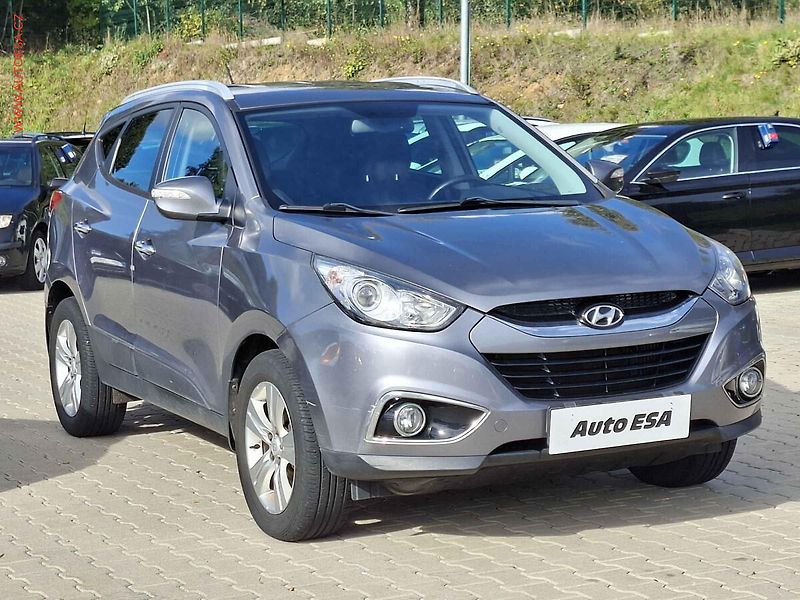 Hyundai ix35 (2011) 2.0 CRDi 4x4, 2.maj,ČR, AC - fotografie inzerátu