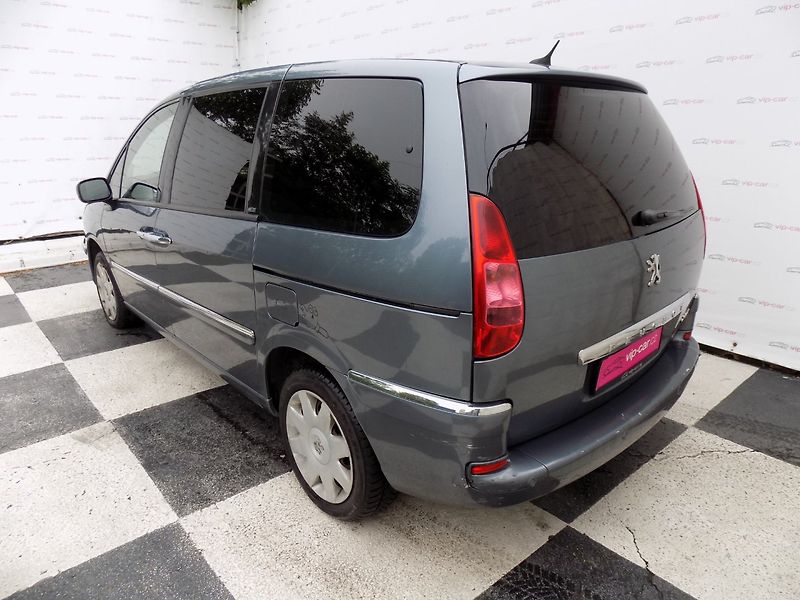 Peugeot 807 (2009) 2.0HDi/7.Míst/NAVI/LED/ - fotka 3 z 36