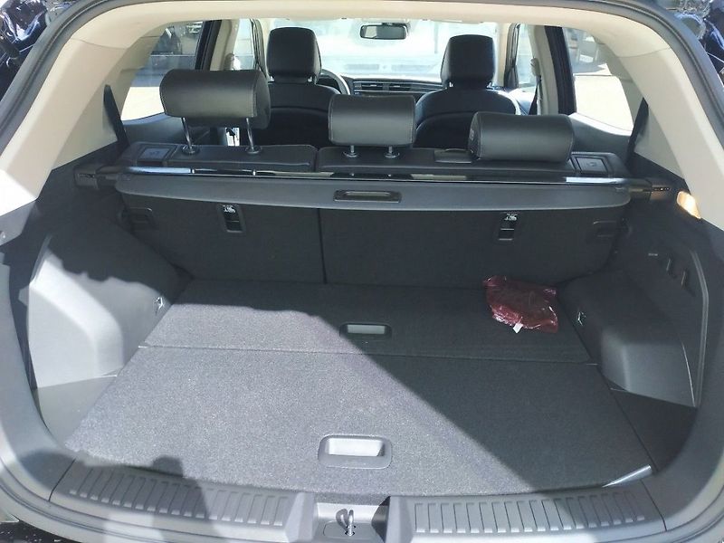 KGM Korando 1.5T, ELEG.,2WD, AT, SKLADEM - fotka 9 z 31