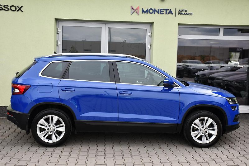 Škoda Karoq 1.6TDi STYLE TAŽNÉ 2xPNEU ČR - fotka 12 z 37
