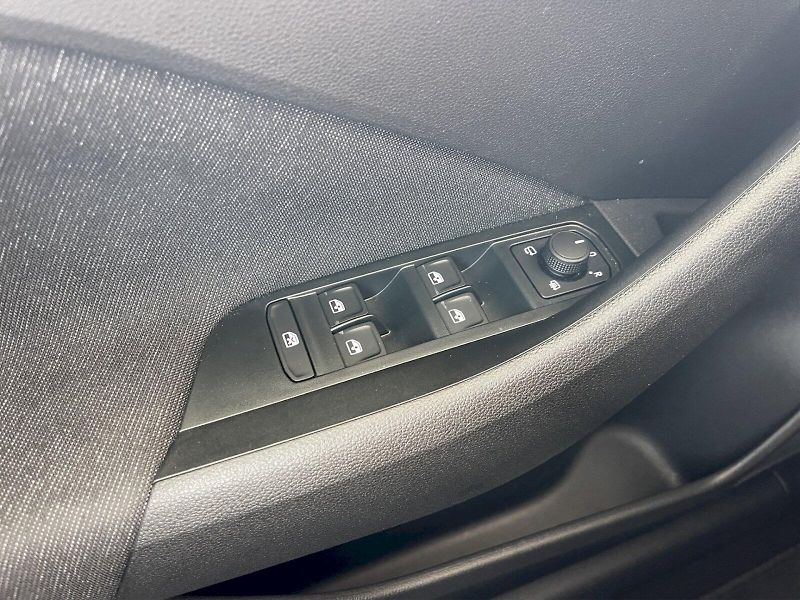 Škoda Kamiq (2025) 1.5 TSI 110kW Top Selection - fotka 24 z 34