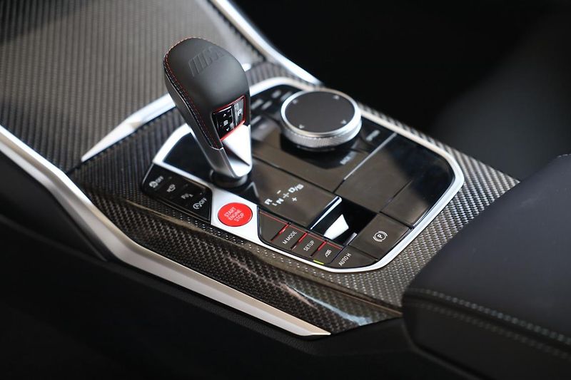 BMW M4 Competition M xDrive - fotka 12 z 19