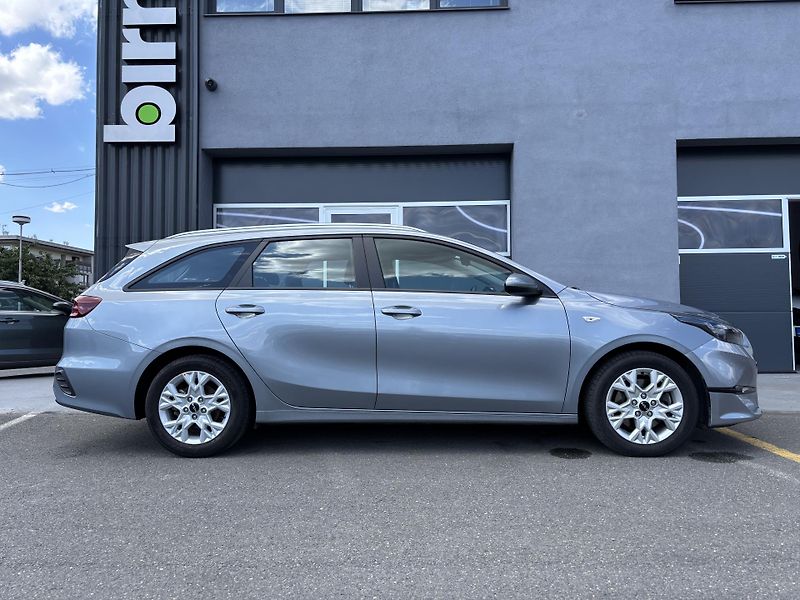 Kia Ceed (2023) SW Spin 1.5 T-GDI (118 kW) - fotka 2 z 25