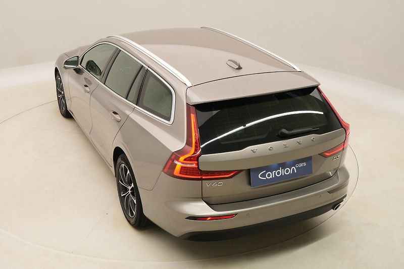 Volvo V60 D3 MOMENTUM AUT - fotka 17 z 41