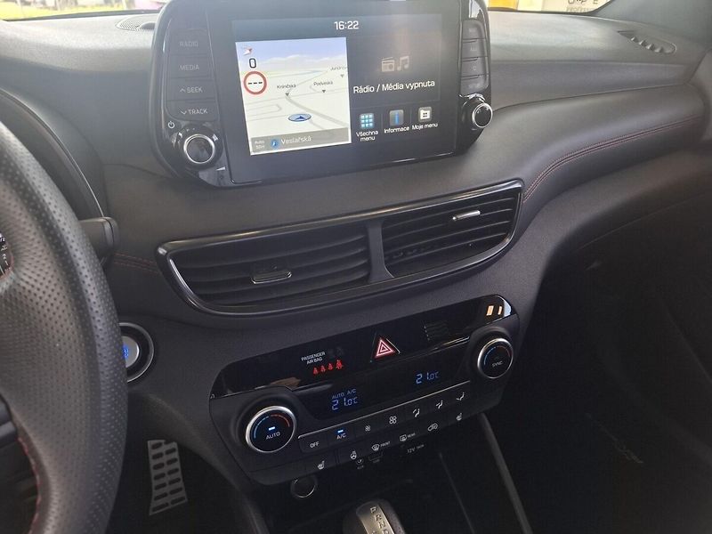 Hyundai Tucson 1.6 T-GDi  130KW 4x4 N-line 20 - fotka 14 z 15