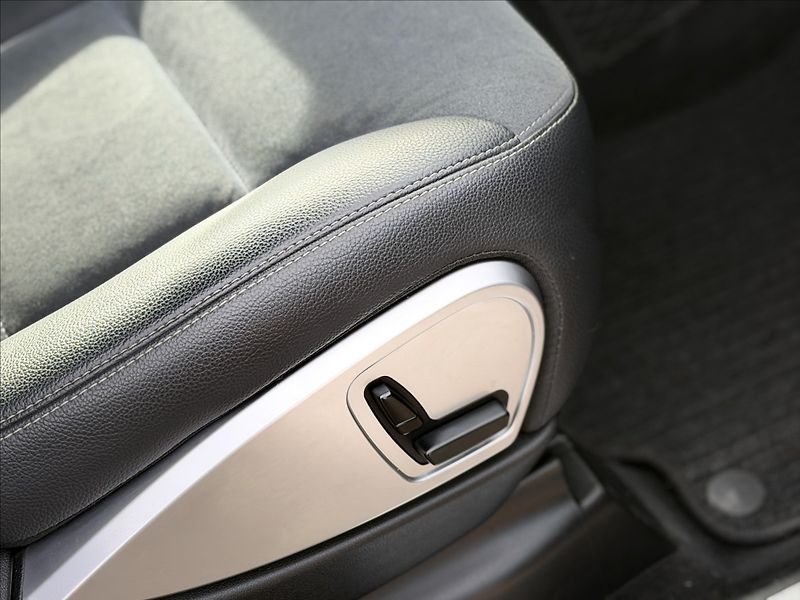 Mercedes-Benz Třídy M 3,0 320CDI 4-MATIC A/T DPH - fotka 28 z 30