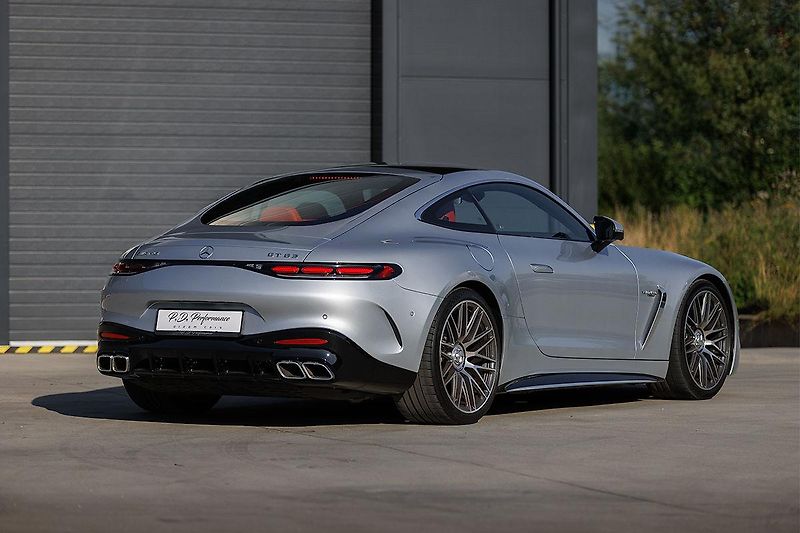 Mercedes-Benz AMG GT (2024) Coupe 63 V8 Biturbo 4Matic+  - fotka 8 z 45