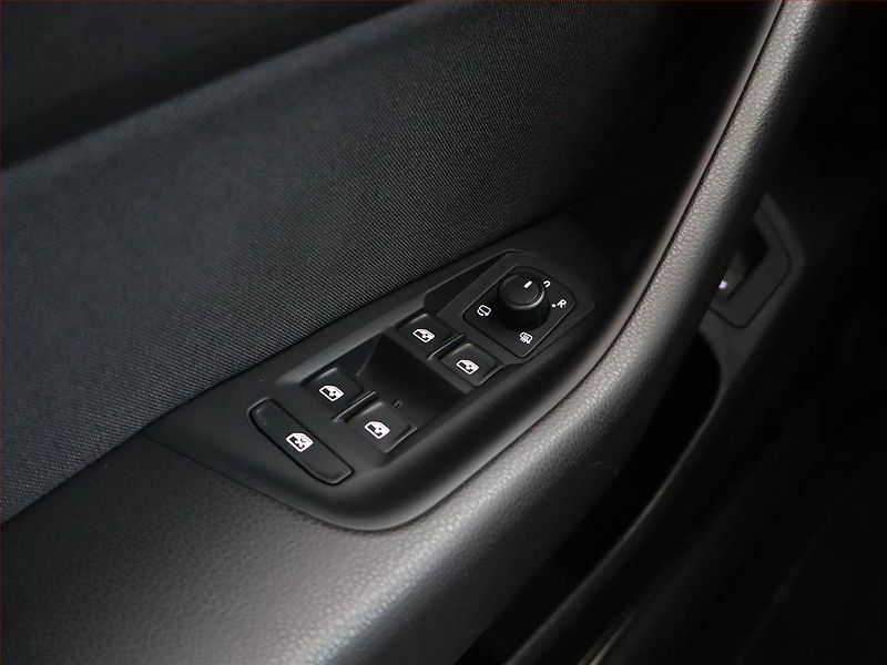 Volkswagen Arteon (2018) 1.5 TSI - fotka 17 z 18