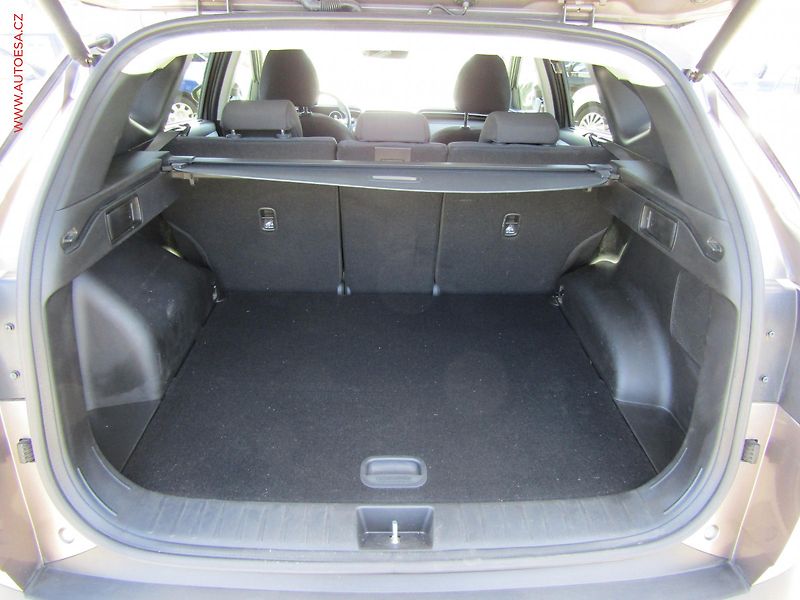 Hyundai Tucson (2021) 1.6 TGDi 4x4, 1.maj,ČR, AT - fotka 7 z 26