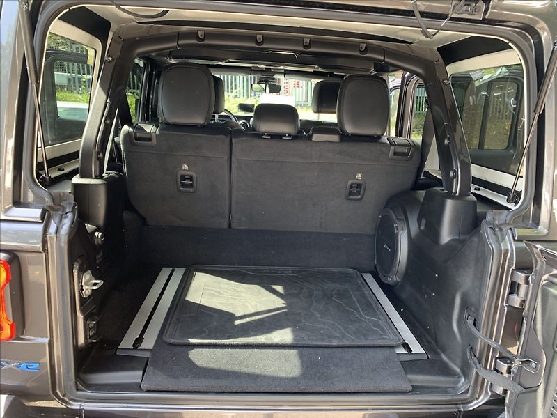 Jeep Wrangler 2,0 4xe RUBICON,ORIGINAL ARB - fotka 30 z 39