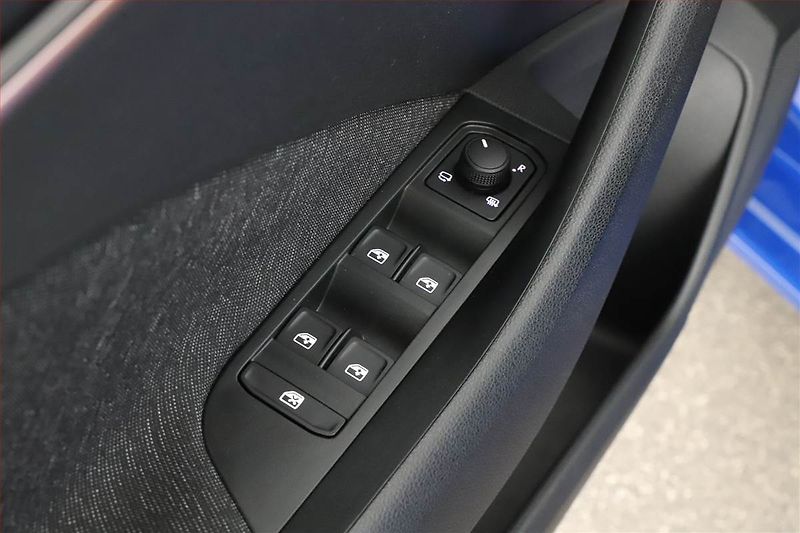 Škoda Scala (2023) Style 1.0 TSI, Automat, ČR - fotka 12 z 15