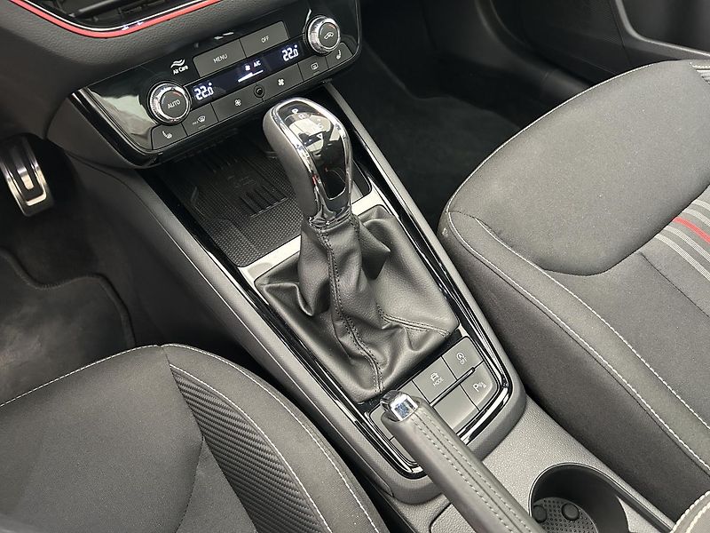 Škoda Kamiq 1.0 TSI Monte Carlo - fotka 21 z 26