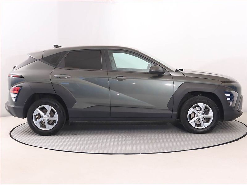 Hyundai Kona (2024) 1.0 T-GDI, Automat, Serv.kniha - fotka 6 z 20