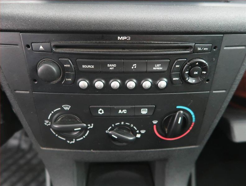 Citroën C4 (2009) 1.6 HDi, nová STK, Klima - fotka 14 z 14