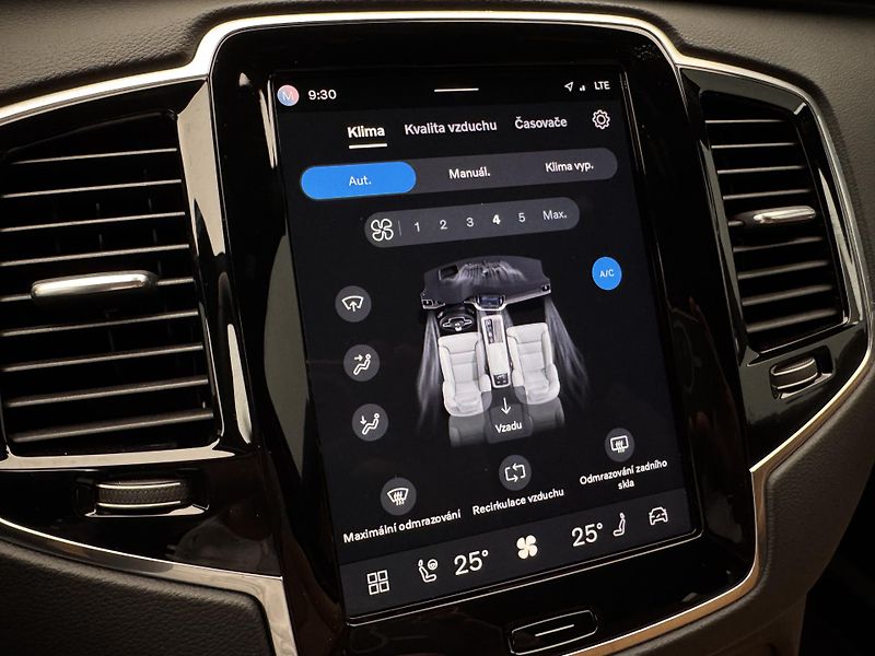Volvo XC90 T8 AWD RECHARGE DARK PLUS CZ  - fotka 37 z 51