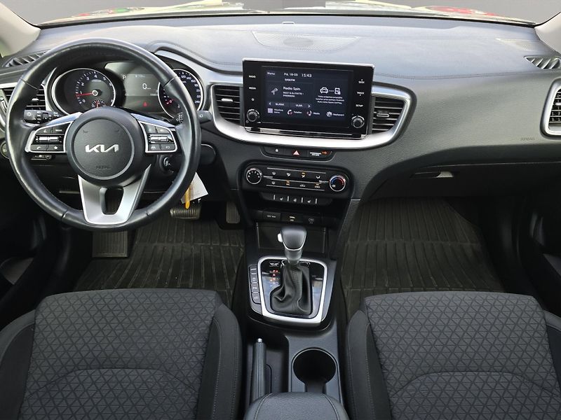 Kia Ceed (2022) Spin 1.5T-GDi 117kW A/T, Serv. - fotka 9 z 25