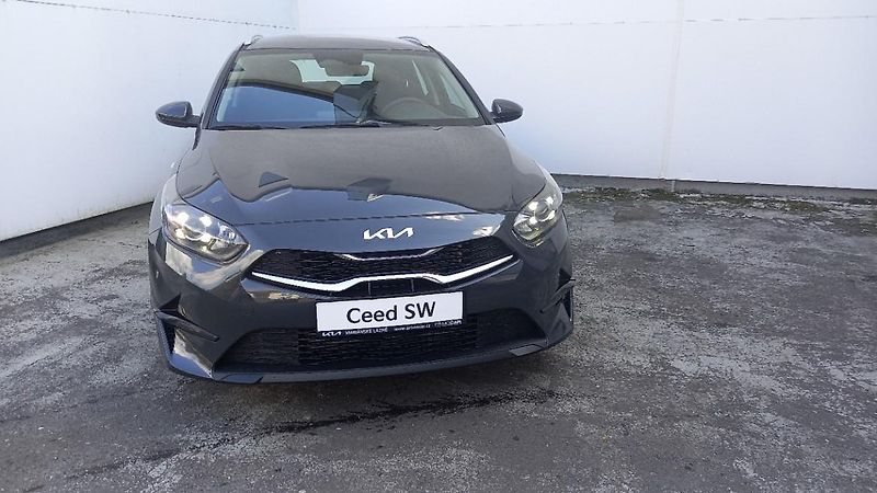 Kia Ceed SW (2024) 1,5 T-GDi SPIN 103kW - fotka 7 z 12