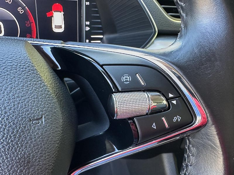Škoda Superb (2021) KOMBI 2.0TSI/140kW* 1.Maj.   - fotka 13 z 39